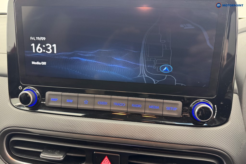 Hyundai Kona Premium Automatic Petrol-Electric Hybrid SUV - Stock Number (1569146) - 2nd supplementary image