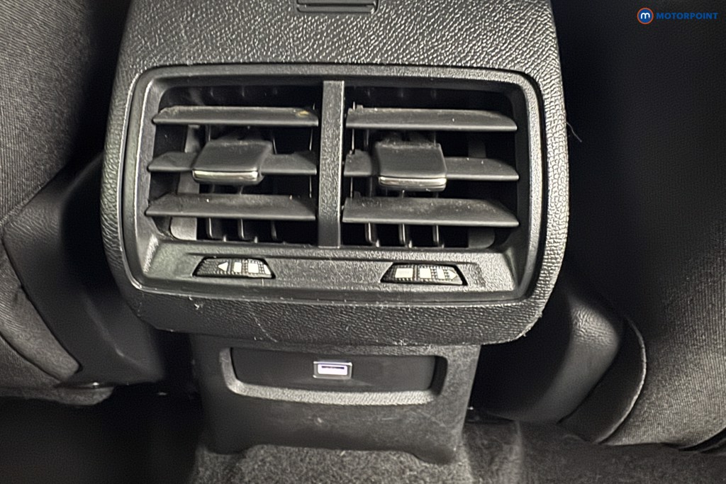 Citroen C4 Shine Manual Petrol Hatchback - Stock Number (1569165) - 21st supplementary image