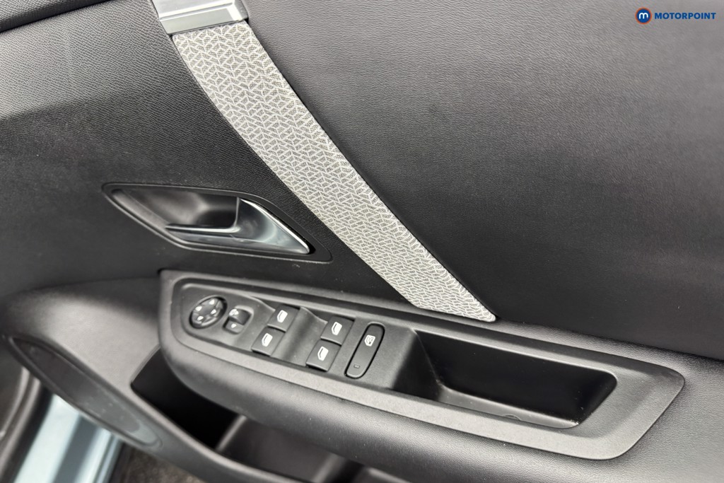 Citroen C4 Shine Manual Petrol Hatchback - Stock Number (1569165) - 23rd supplementary image