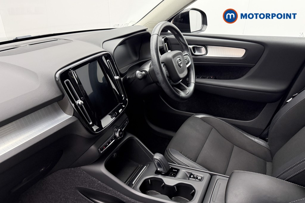 Volvo Xc40 Momentum Automatic Petrol SUV - Stock Number (1569864) - 2nd supplementary image