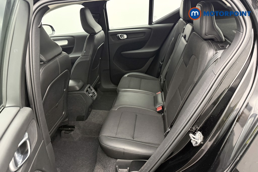 Volvo Xc40 Momentum Automatic Petrol SUV - Stock Number (1569864) - 4th supplementary image