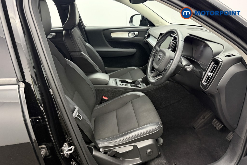 Volvo Xc40 Momentum Automatic Petrol SUV - Stock Number (1569864) - 12th supplementary image
