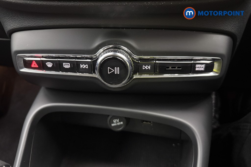 Volvo Xc40 Momentum Automatic Petrol SUV - Stock Number (1569864) - 17th supplementary image