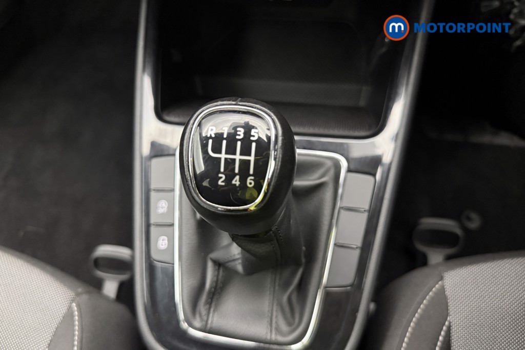Skoda Fabia Colour Edition Manual Petrol Hatchback - Stock Number (1570650) - 14th supplementary image