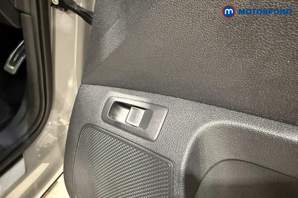 Skoda Karoq Sportline Automatic Petrol SUV - Stock Number (1571274) - 21st supplementary image