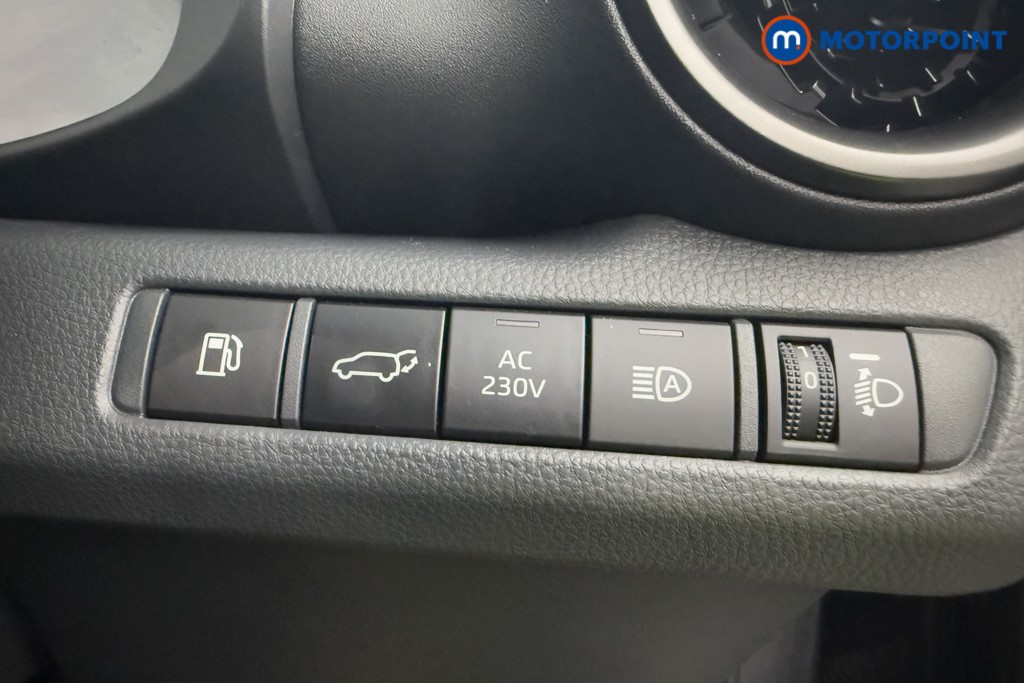 Toyota C-Hr Design Automatic Petrol Plug-In Hybrid SUV - Stock Number (1571565) - 17th supplementary image