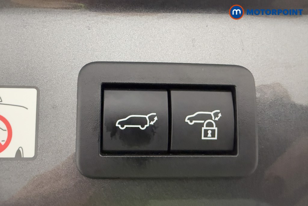 Toyota C-Hr Design Automatic Petrol Plug-In Hybrid SUV - Stock Number (1571565) - 27th supplementary image