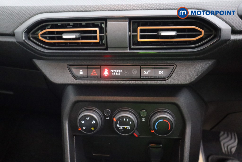Dacia Sandero Stepway Essential Manual Petrol Hatchback - Stock Number (1572890) - 2nd supplementary image