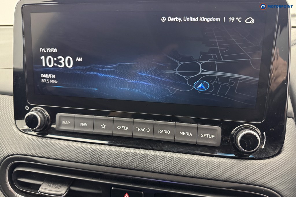 Hyundai Kona Premium Automatic Petrol-Electric Hybrid SUV - Stock Number (1573666) - 2nd supplementary image