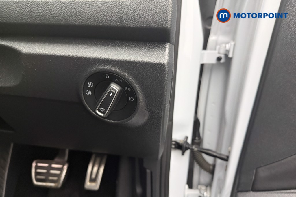 Volkswagen T-Roc R-Line Automatic Petrol SUV - Stock Number (1574045) - 18th supplementary image