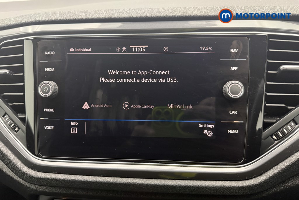 Volkswagen T-Roc R-Line Automatic Petrol SUV - Stock Number (1574045) - 24th supplementary image