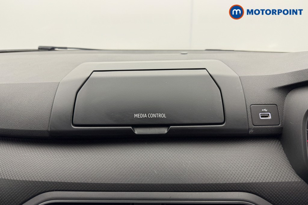 Dacia Jogger Essential Manual Petrol People Carrier - Stock Number (1574197) - 5th supplementary image
