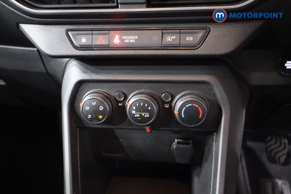 Dacia Sandero Expression Manual Petrol Hatchback - Stock Number (1574198) - 15th supplementary image