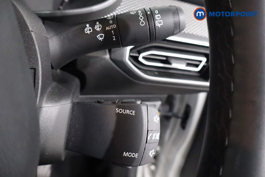 Dacia Sandero Expression Manual Petrol Hatchback - Stock Number (1574198) - 17th supplementary image