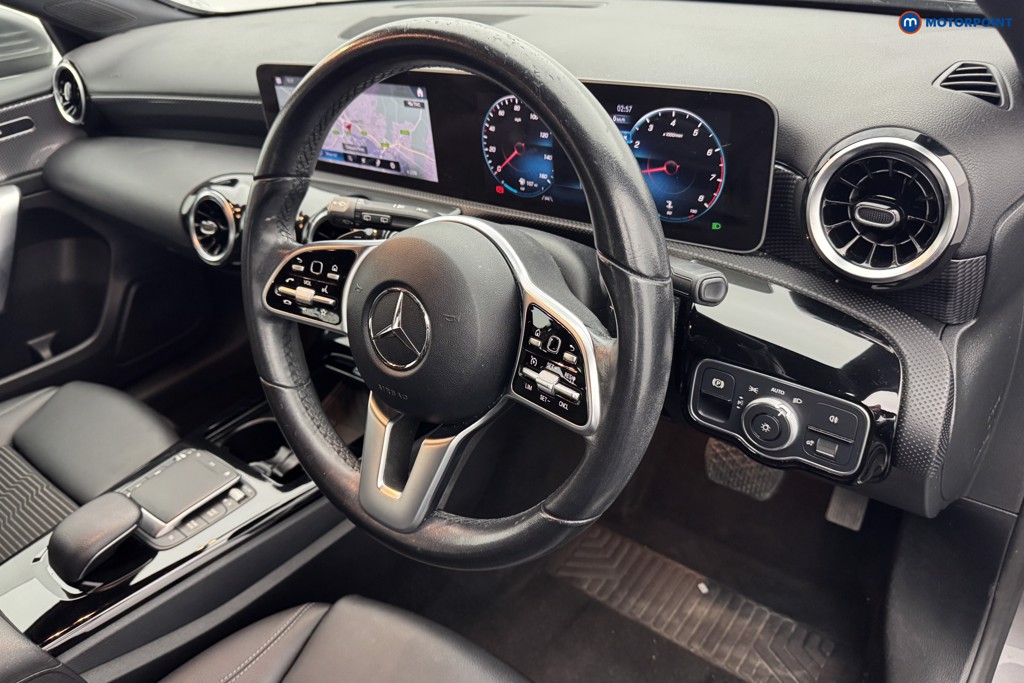 Mercedes-Benz A Class Sport Automatic Petrol Hatchback - Stock Number (1576316) - 7th supplementary image
