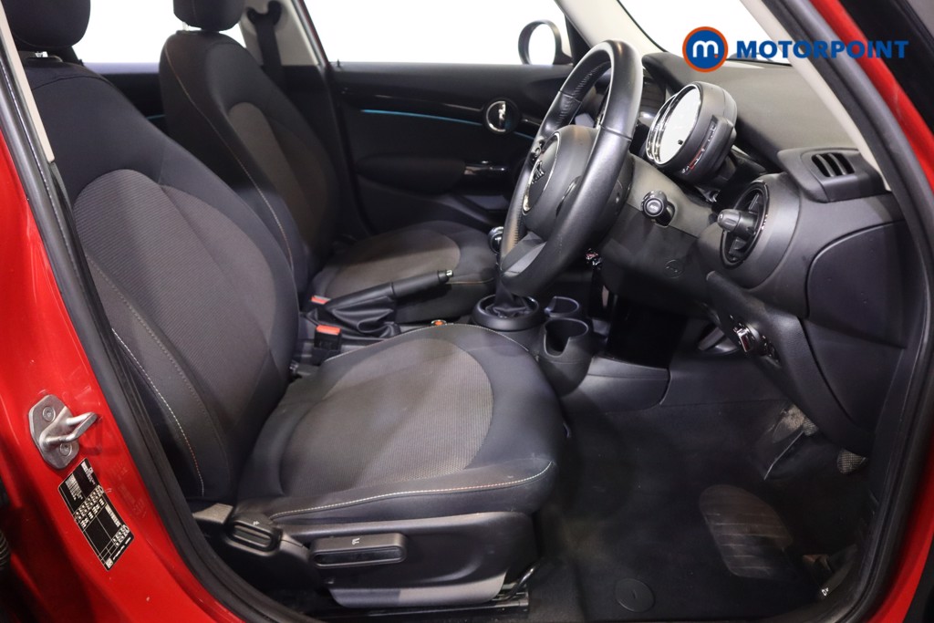 Mini Hatchback Cooper Classic Manual Petrol Hatchback - Stock Number (1576602) - 6th supplementary image