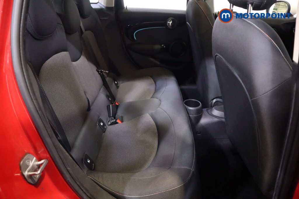 Mini Hatchback Cooper Classic Manual Petrol Hatchback - Stock Number (1576602) - 7th supplementary image