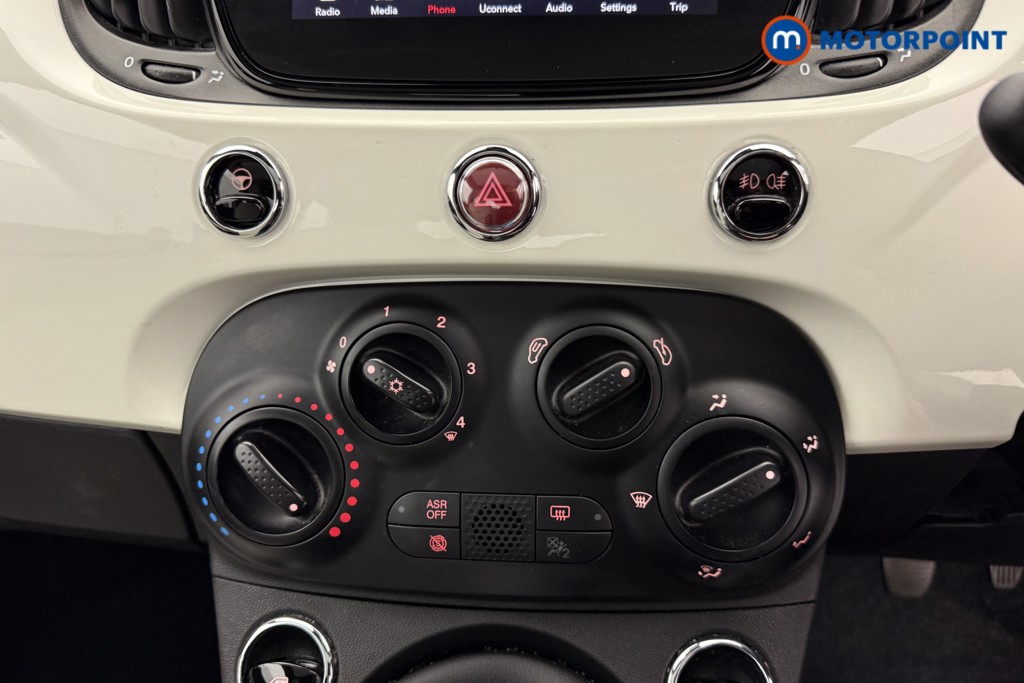 Fiat 500 Dolcevita Manual Petrol-Electric Hybrid Hatchback - Stock Number (1576747) - 9th supplementary image