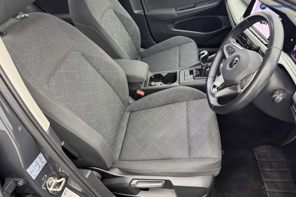 Volkswagen Golf Life Manual Petrol Hatchback - Stock Number (1577034) - 5th supplementary image