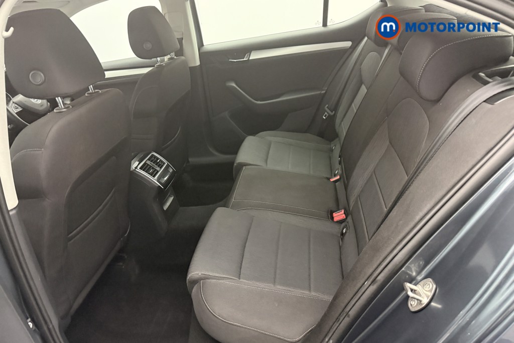Skoda Superb SE Manual Petrol Hatchback - Stock Number (1577059) - 2nd supplementary image