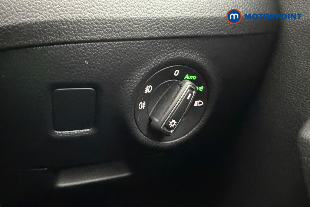 Skoda Superb SE Manual Petrol Hatchback - Stock Number (1577059) - 12th supplementary image