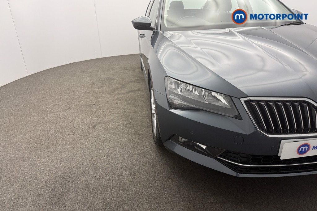 Skoda Superb SE Manual Petrol Hatchback - Stock Number (1577059) - 19th supplementary image