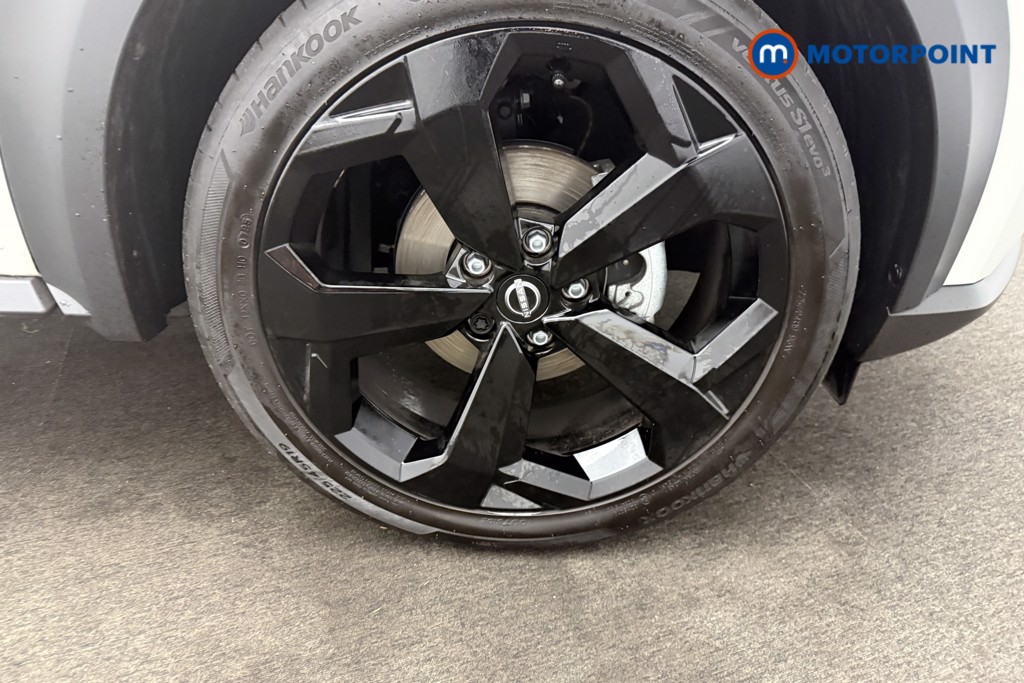 Nissan Juke Tekna Manual Petrol SUV - Stock Number (1577150) - 17th supplementary image