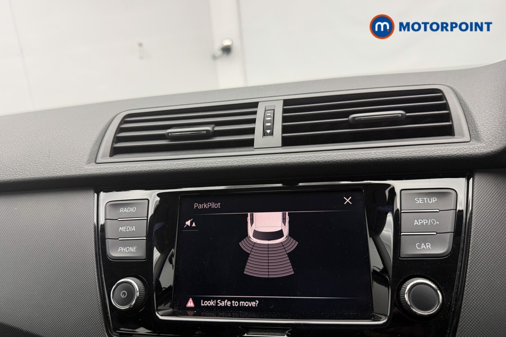 Skoda Fabia Colour Edition Manual Petrol Hatchback - Stock Number (1577231) - 7th supplementary image