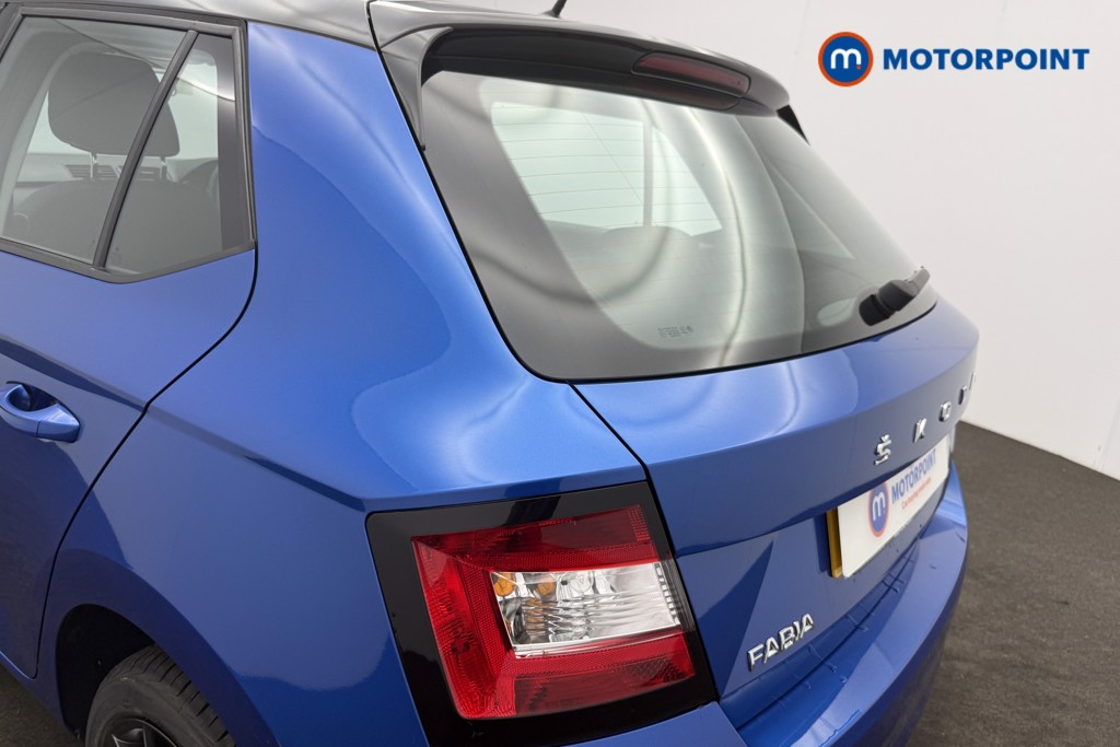 Skoda Fabia Colour Edition Manual Petrol Hatchback - Stock Number (1577231) - 23rd supplementary image