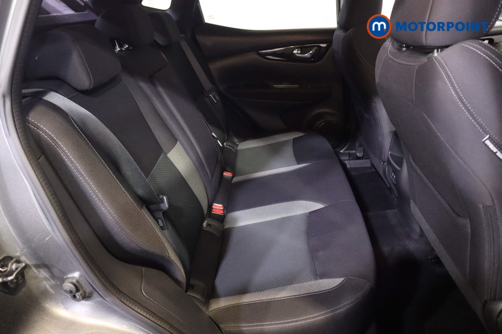 Nissan Qashqai N-Connecta Manual Petrol SUV - Stock Number (1577373) - 7th supplementary image