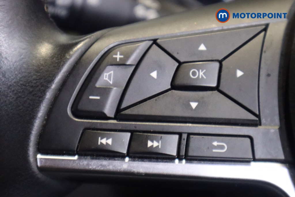 Nissan Qashqai N-Connecta Manual Petrol SUV - Stock Number (1577373) - 18th supplementary image