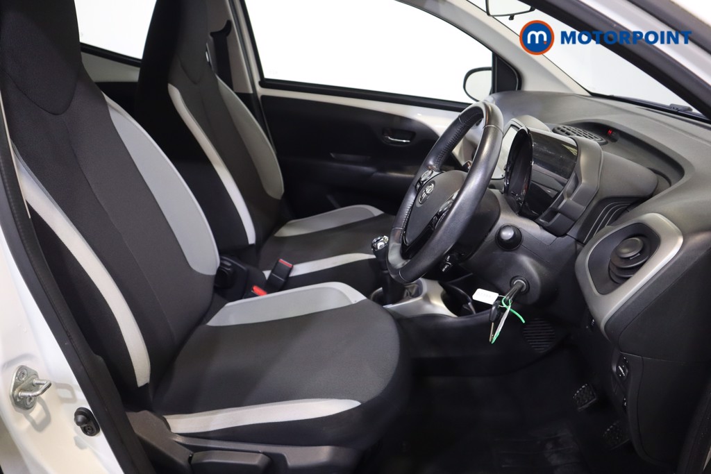 Toyota Aygo X-Play Manual Petrol Hatchback - Stock Number (1577391) - 6th supplementary image