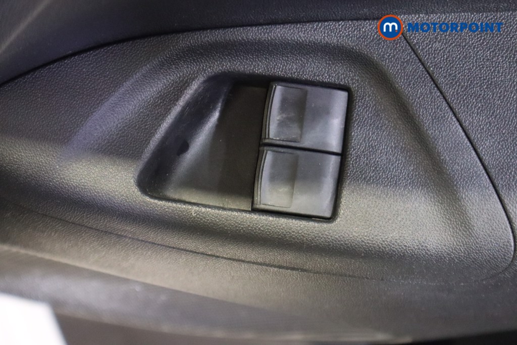 Toyota Aygo X-Play Manual Petrol Hatchback - Stock Number (1577391) - 15th supplementary image