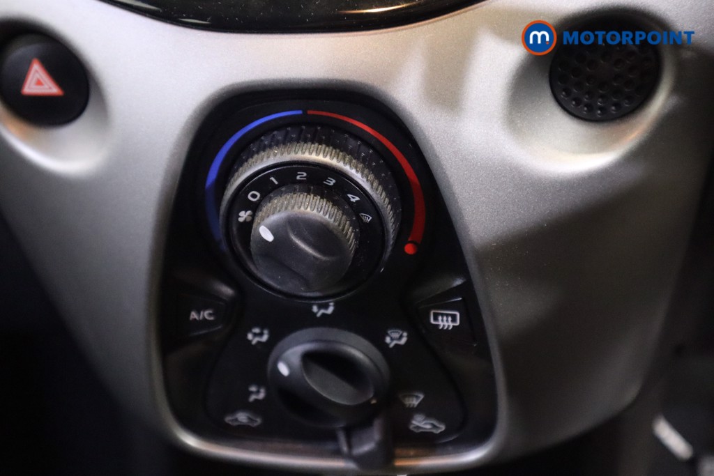 Toyota Aygo X-Play Manual Petrol Hatchback - Stock Number (1577391) - 20th supplementary image