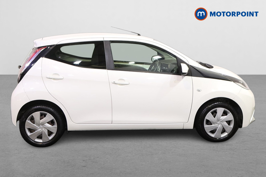 Toyota Aygo X-Play Manual Petrol Hatchback - Stock Number (1577391) - Drivers side