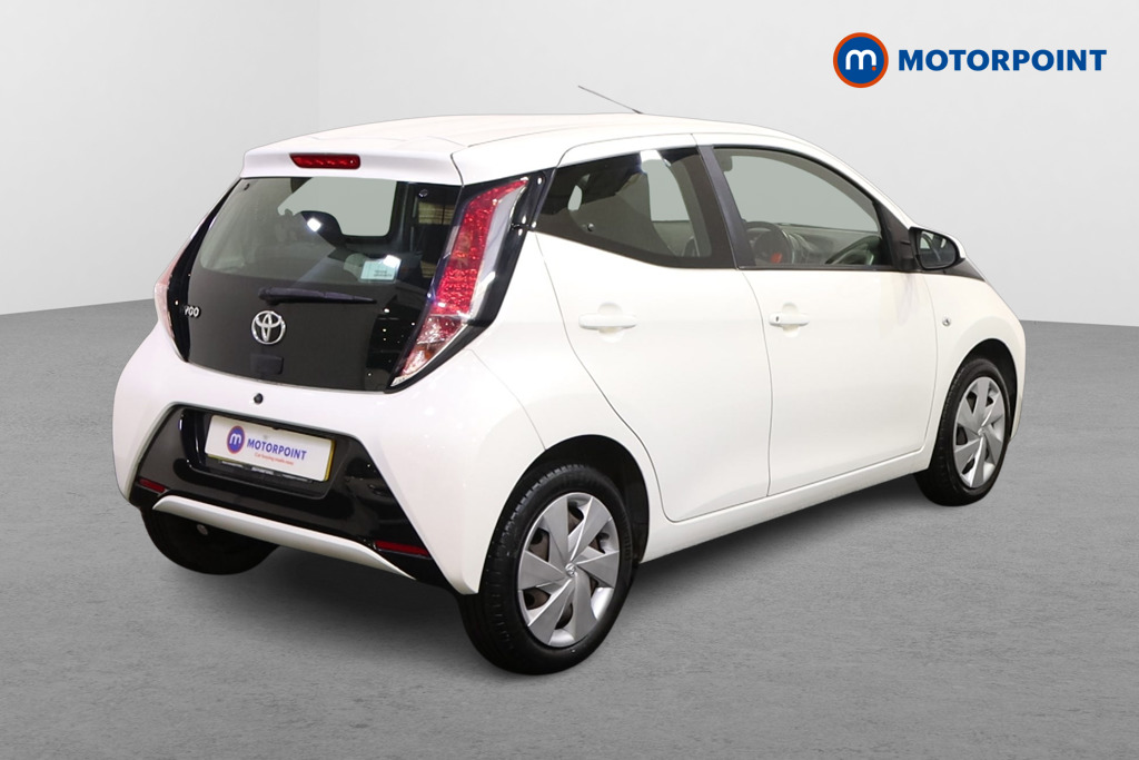Toyota Aygo X-Play Manual Petrol Hatchback - Stock Number (1577391) - Drivers side rear corner