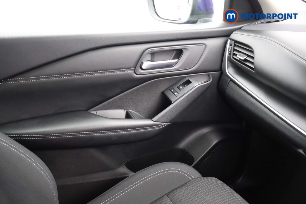 Nissan Qashqai Acenta Premium Automatic Petrol SUV - Stock Number (1577533) - 8th supplementary image