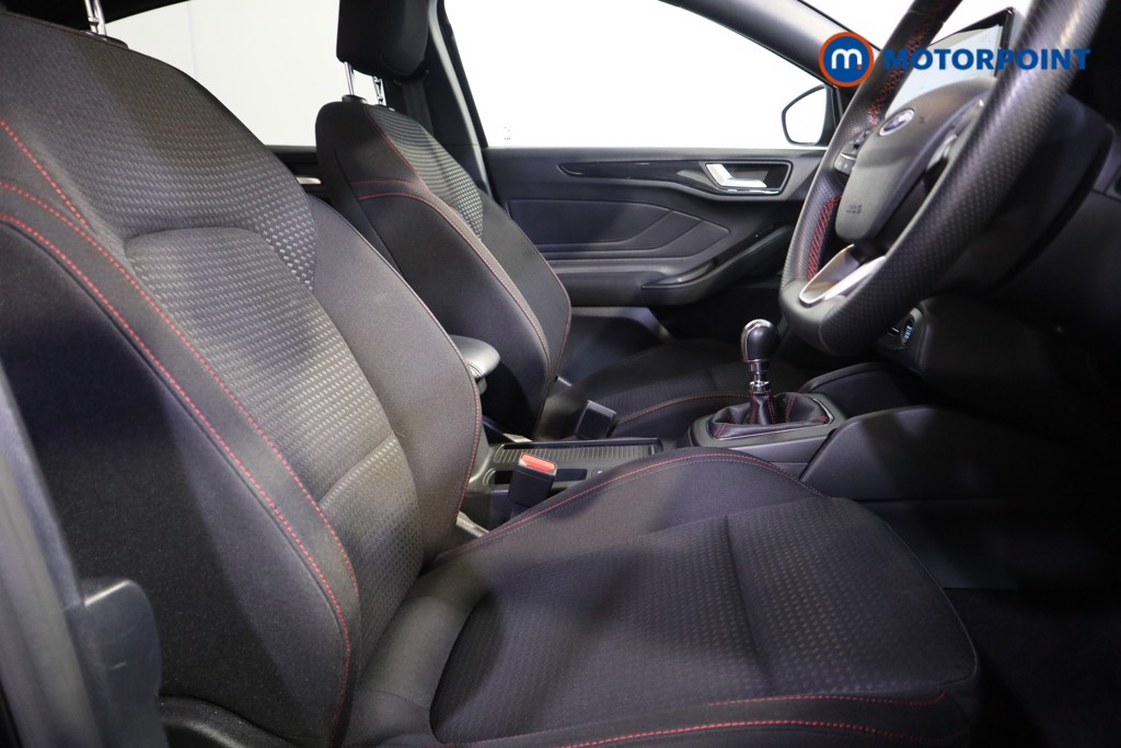 Ford Focus St-Line Manual Petrol Hatchback - Stock Number (1577644) - 11th supplementary image