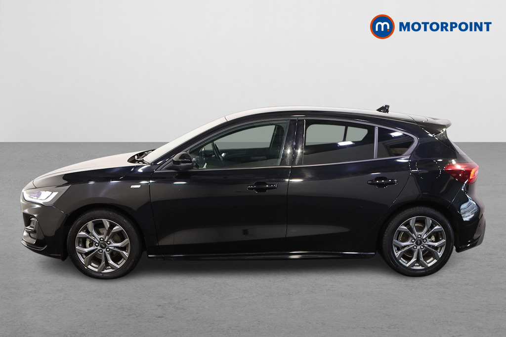 Ford Focus St-Line Manual Petrol Hatchback - Stock Number (1577644) - Passenger side