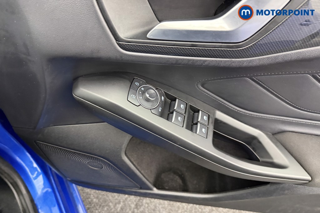 Ford Focus St-Line Edition Manual Petrol-Electric Hybrid Hatchback - Stock Number (1577845) - 16th supplementary image