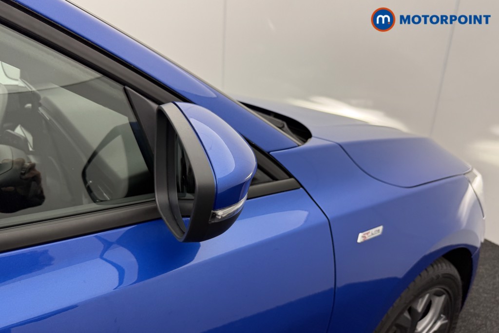 Ford Focus St-Line Edition Manual Petrol-Electric Hybrid Hatchback - Stock Number (1577845) - 18th supplementary image
