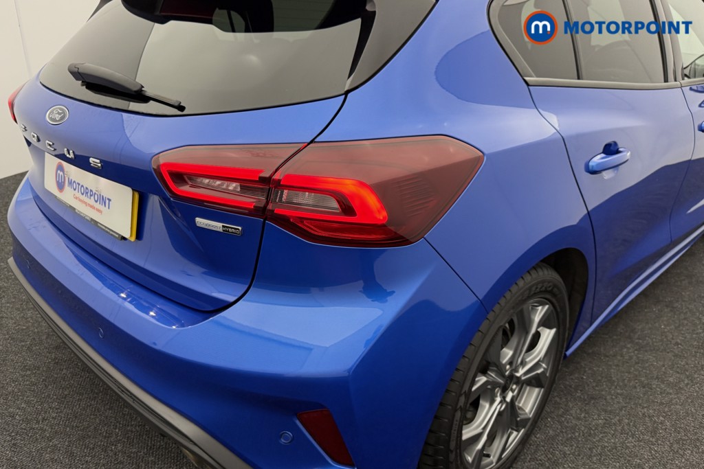 Ford Focus St-Line Edition Manual Petrol-Electric Hybrid Hatchback - Stock Number (1577845) - 25th supplementary image