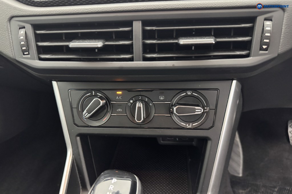Volkswagen Polo Life Automatic Petrol Hatchback - Stock Number (1577951) - 15th supplementary image