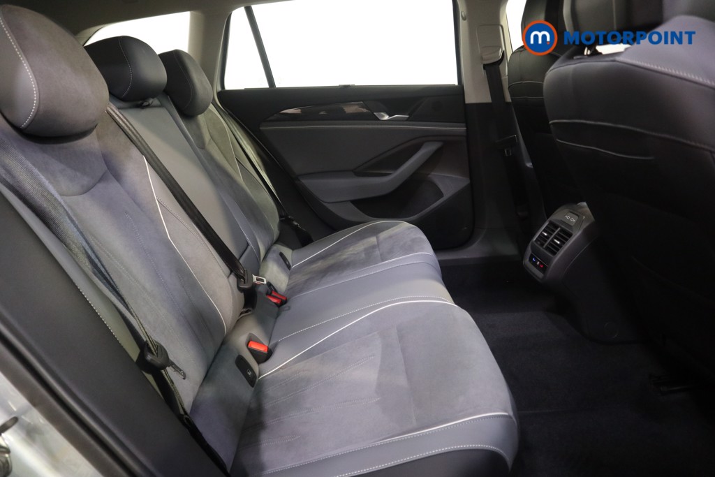 Volkswagen Passat Life Automatic Petrol Plug-In Hybrid Estate - Stock Number (1578119) - 13th supplementary image