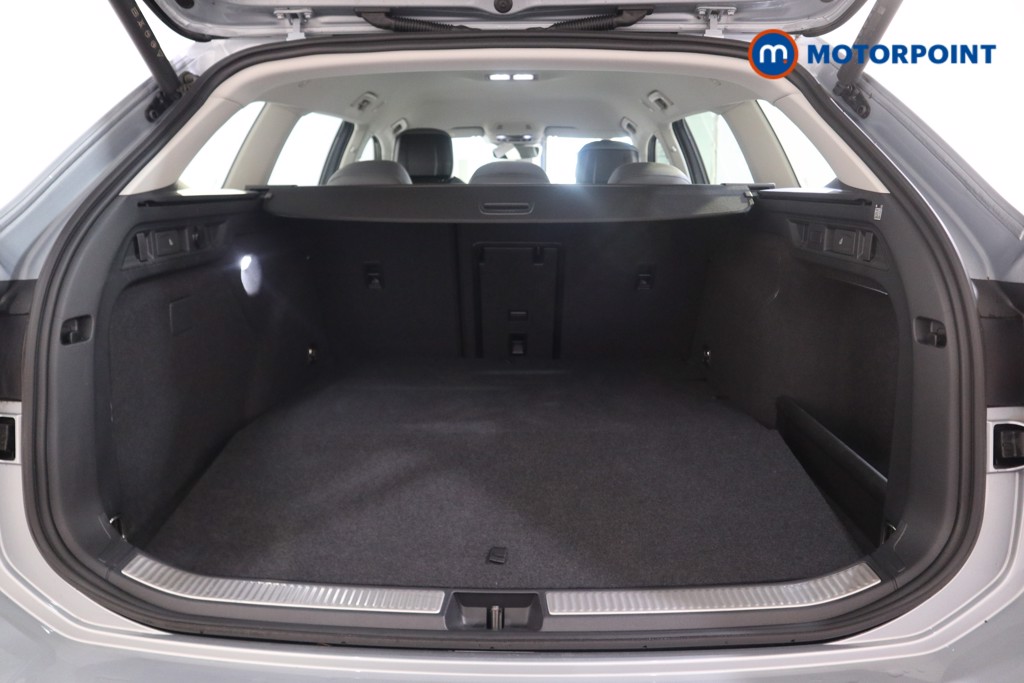 Volkswagen Passat Life Automatic Petrol Plug-In Hybrid Estate - Stock Number (1578119) - 14th supplementary image
