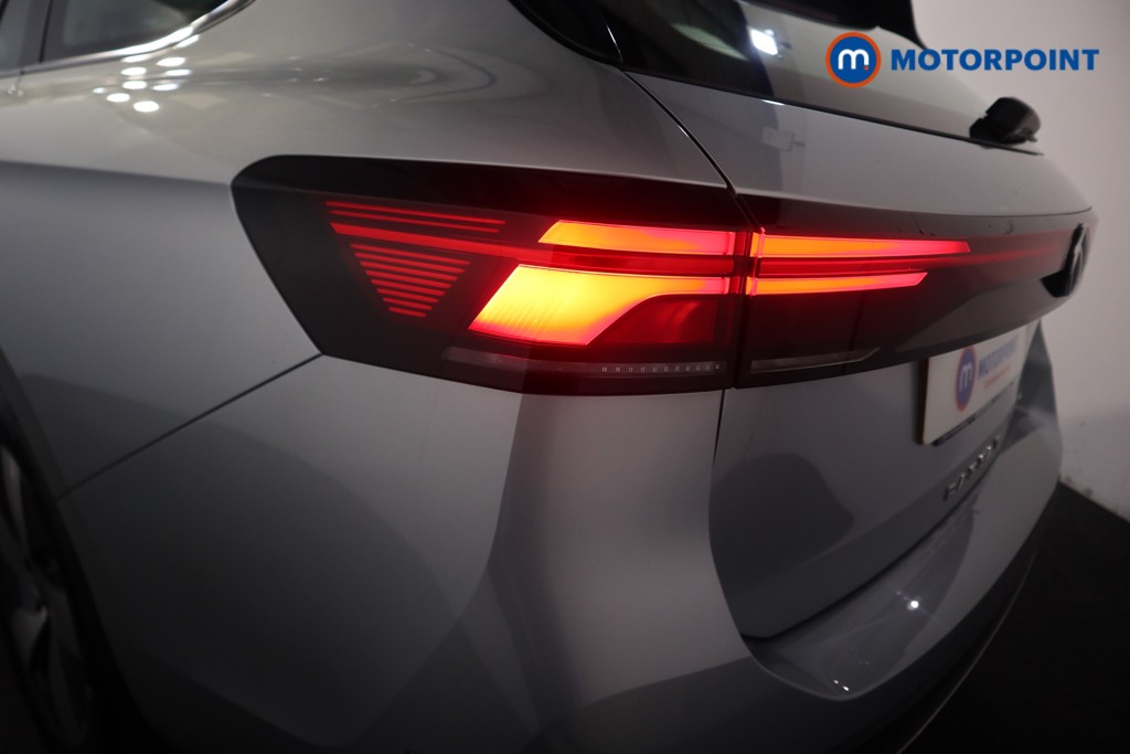Volkswagen Passat Life Automatic Petrol Plug-In Hybrid Estate - Stock Number (1578119) - 22nd supplementary image