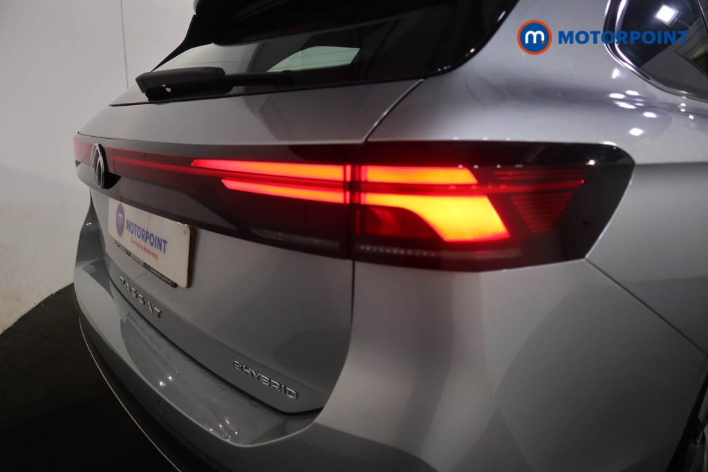 Volkswagen Passat Life Automatic Petrol Plug-In Hybrid Estate - Stock Number (1578119) - 23rd supplementary image