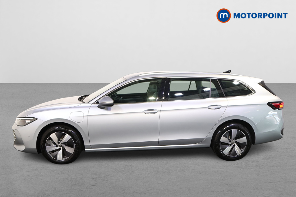 Volkswagen Passat Life Automatic Petrol Plug-In Hybrid Estate - Stock Number (1578119) - Passenger side