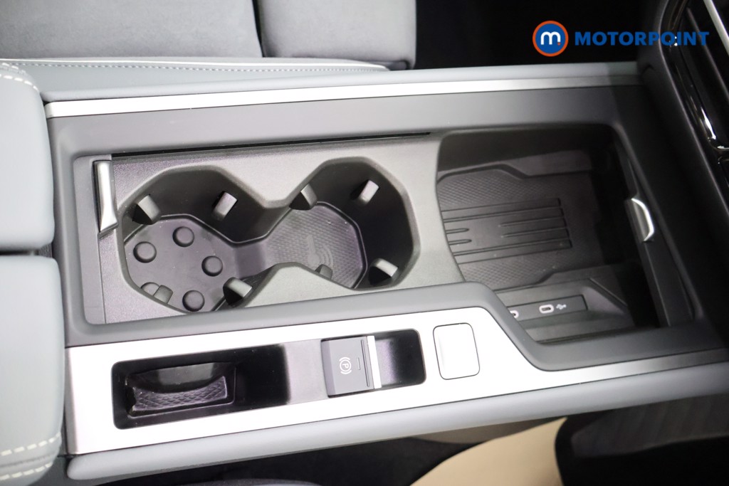 Volkswagen Passat Life Automatic Petrol Plug-In Hybrid Estate - Stock Number (1578126) - 6th supplementary image