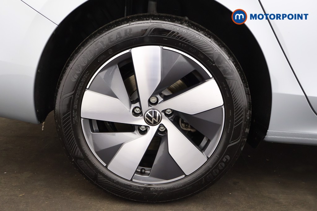 Volkswagen Passat Life Automatic Petrol Plug-In Hybrid Estate - Stock Number (1578126) - 17th supplementary image